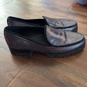 Donald pliner elen metallic loafer. Size 7.5